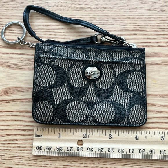 Coach Key and Credit Card Holder - Classic Peyton Print - Picture 6 of 11